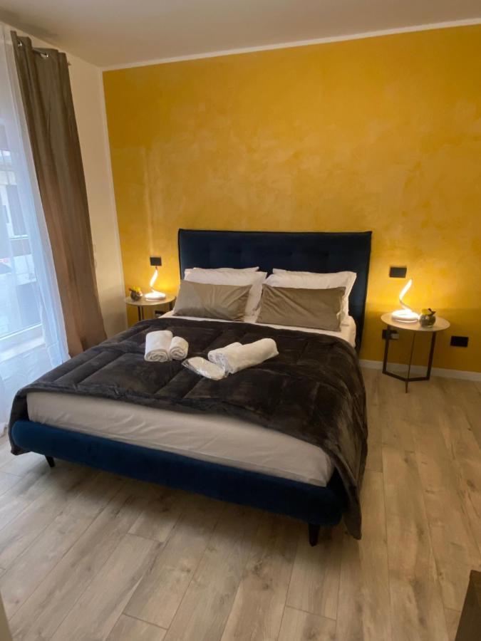 Hotel Plaza Ungheria Palermo Dış mekan fotoğraf