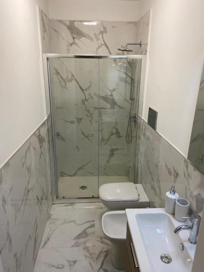 Hotel Plaza Ungheria Palermo Dış mekan fotoğraf