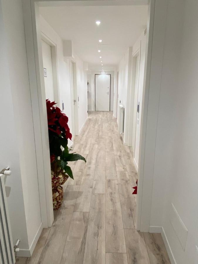 Hotel Plaza Ungheria Palermo Dış mekan fotoğraf